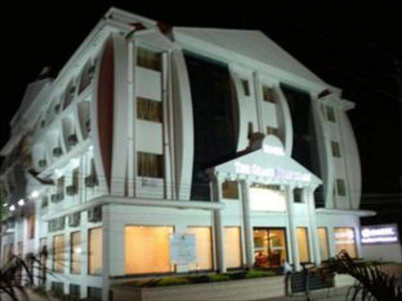 كوتا فندق ذا جراند تشانديرام المظهر الخارجي الصورة